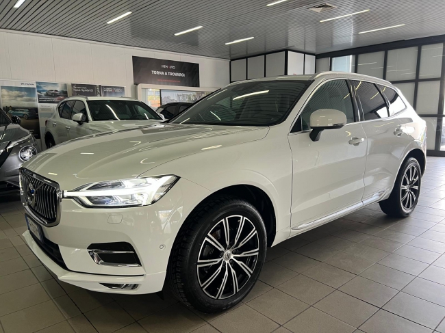 Volvo XC60 2.0 D4 Inscription Awd Geartronic KM 72.000 GROSSETO