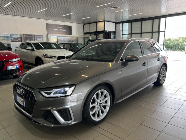 Audi A4 Avant 40 2.0 Tdi mhev S Line Quattro 204cv Stronic GROSSETO