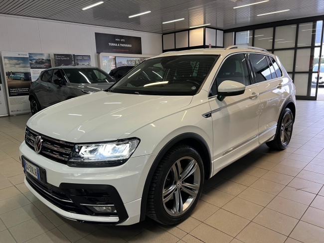 Volkswagen Tiguan 2.0 tdi Advanced R-Line Exterior Pack 150cv dsg GROSSETO