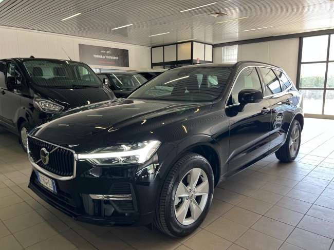Volvo XC60 2.0 B4 Diesel Mild Hybrid Core Awd 4x4 Automatica - GROSSETO